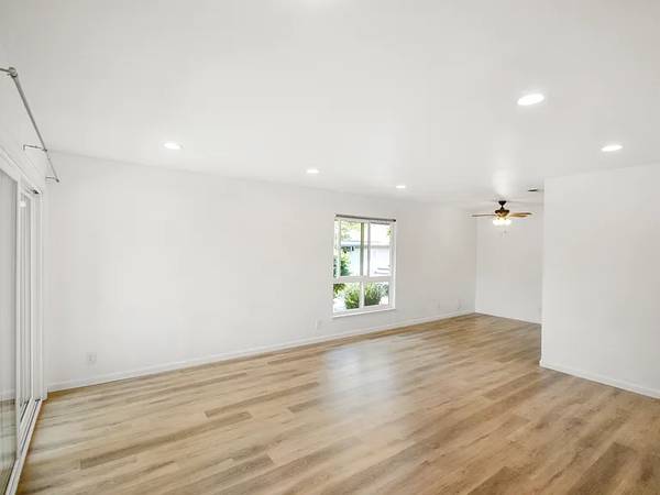 2BR/1BA Single Family House on Pine Tree Ter · Campbell photo 2