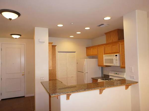 1BR/1BA Condo on Maguire Way · Dublin photo 3