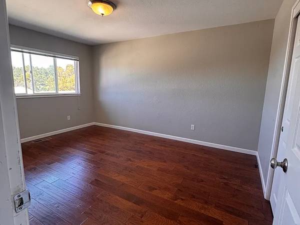2BR/1BA Apartment on Torino Dr · San Carlos photo 4