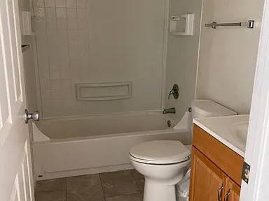 2BR/1BA Apartment on E G St · Port Costa photo 3