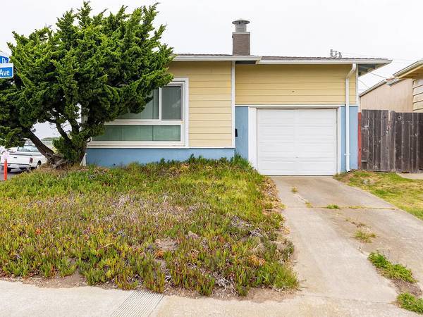 95 Northridge Dr Daly City, CA 94015 photo 2