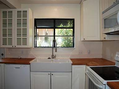 2BR/1BA Duplex on Tamalpais Ave · San Anselmo photo 4