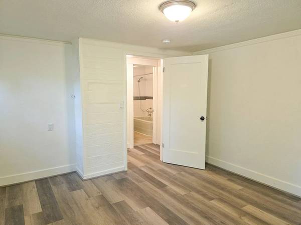 1BR/1BA Apartment on Vickery Ave · Saratoga photo 5