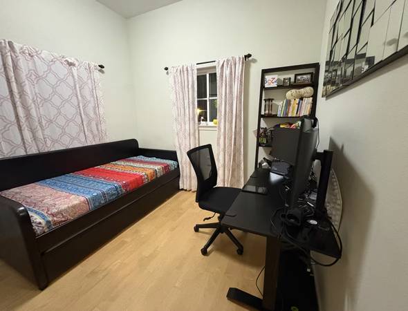 3BR/2BA Apartment · Berkeley photo 5