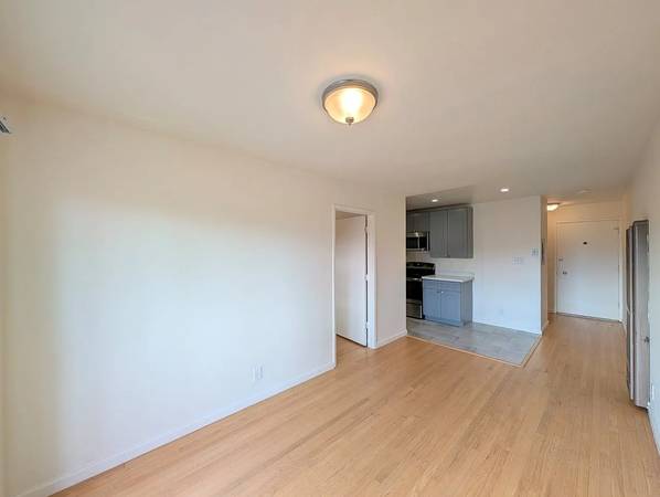 2404 Fulton Street, Berkeley, CA 94704 photo 4