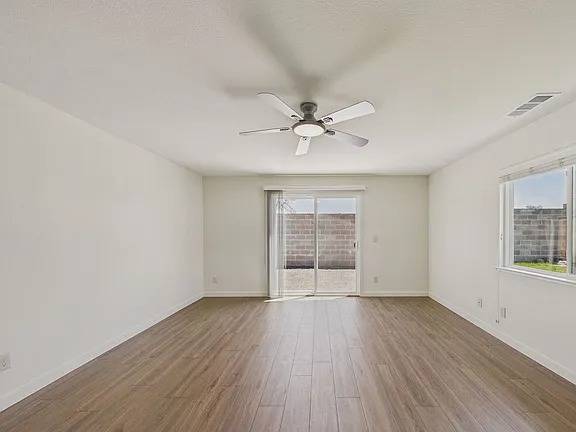 4BR/2BA Single Family House on Avalon Ave · San Francisco photo 3
