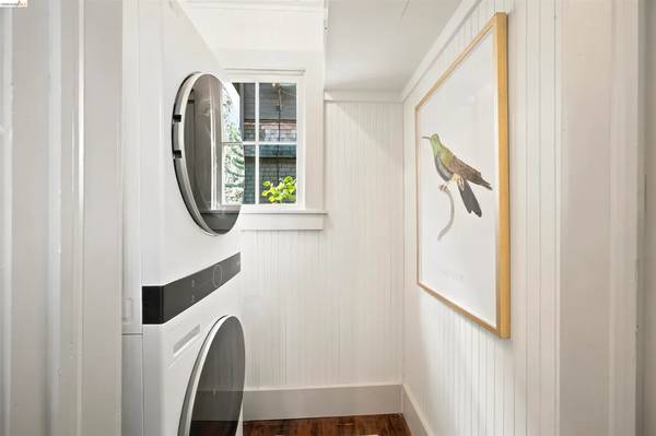 1BR/1BA Apartment · Berkeley photo 4