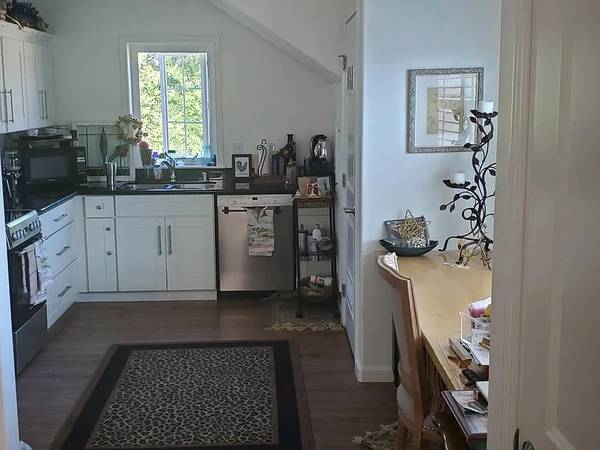 1BR/1BA Single Family House on Pallino Ct · Windsor photo 2
