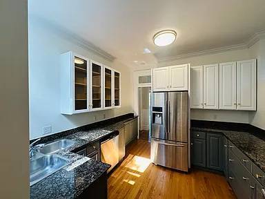 1BR/1BA Apartment · San Francisco photo 4