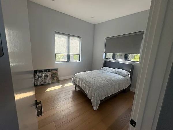 4BR/4BA Single Family House on Spring Dr · Mill Valley photo 2