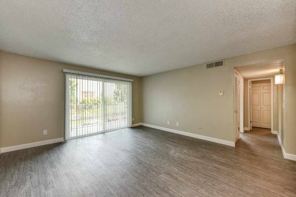 1BR/1BA Apartment · Fairfax photo 2