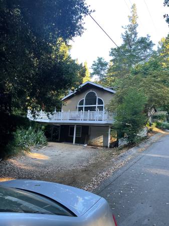 1BR/1BA Apartment on Blocks Away From Scopazzi’S · Boulder Creek photo 2