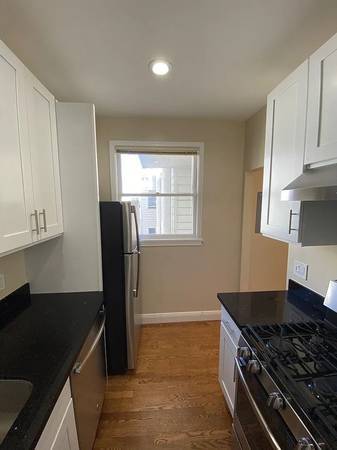 1BR/1BA Apartment · Roosevelt photo 5