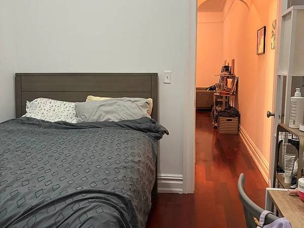 1BR/1BA Apartment on E 85th St · New York photo 2