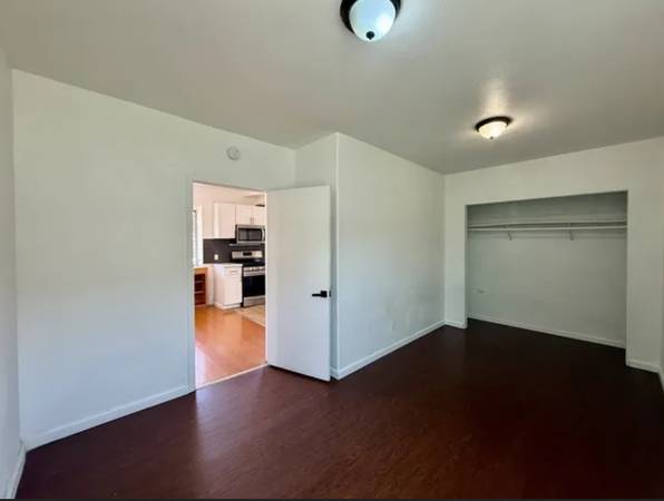 2BR/1BA Single Family House on 52nd Ave · Oakland photo 3