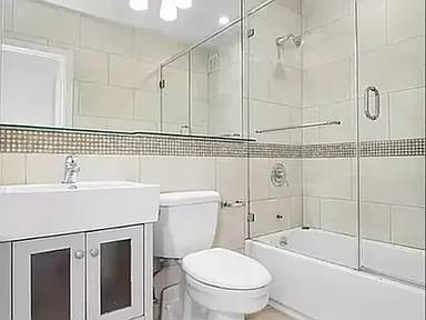 1BR/1BA Apartment on 7th Ave · New York photo 4