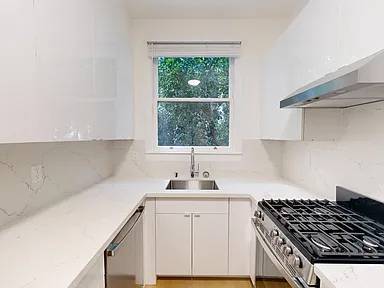 1BR/1BA Apartment · Oakland photo 3