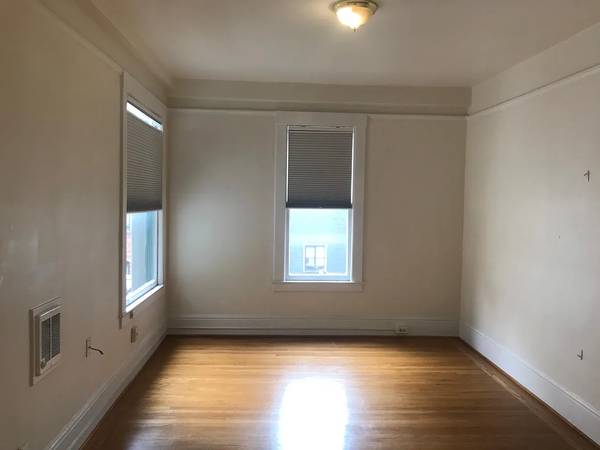 Apartments on Leavenworth St. · San Francisco photo 2