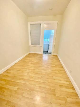 1BR/1BA Apartment · Oakland photo 5