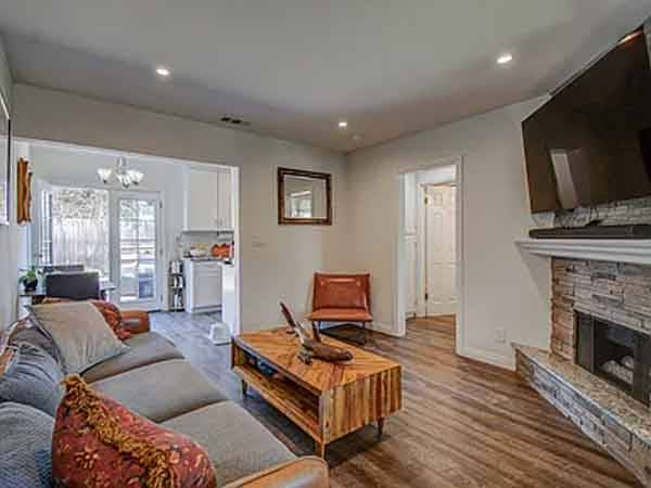 2BR/1BA Condo on Ohio St · Fairfield photo 3