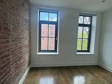 1BR/1BA Apartment · Belmont photo 2