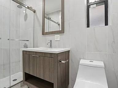 1BR/1BA Apartment · Belmont photo 4