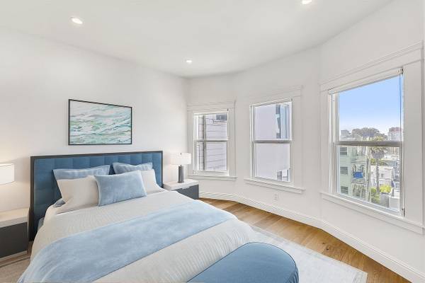 2BR/2BA Apartment · San Francisco photo 3
