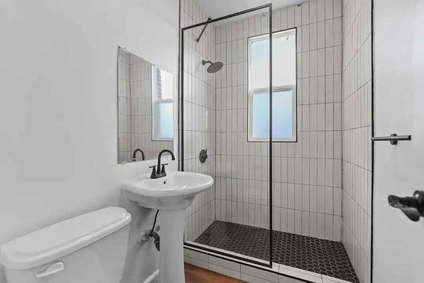 1BR/1BA Apartment · San Francisco photo 2