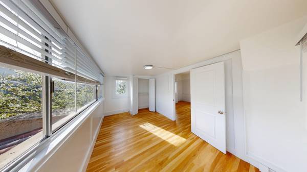 1BR/1BA Apartment · Oakland photo 2