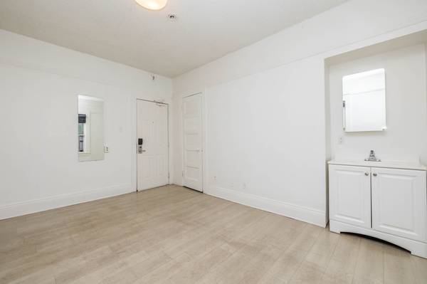 1BR/1BA Apartment · San Francisco photo 3
