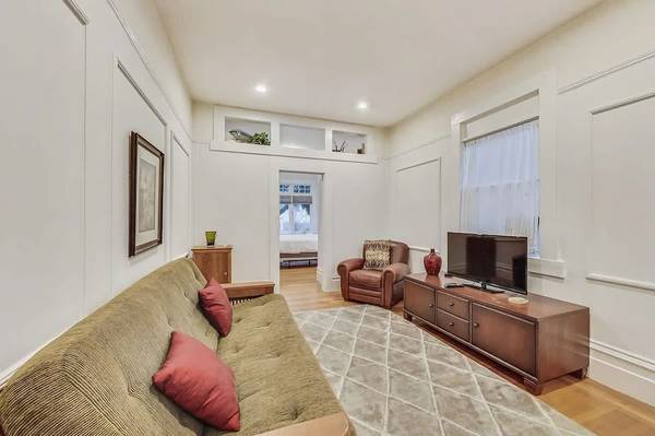 2474 Washington St San Francisco, CA 94115 photo 3