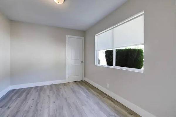 1BR/1BA Apartment · South San Francisco photo 2