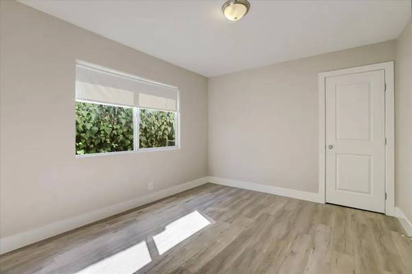 1BR/1BA Apartment · South San Francisco photo 3