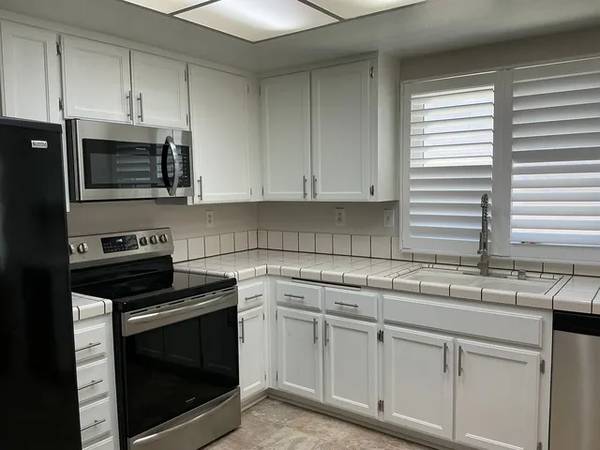 3154 Sugar Beet Wy Union City, CA 94587 photo 4