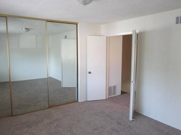 2BR/2BA Apartment on Hanna Ter · Fremont photo 3
