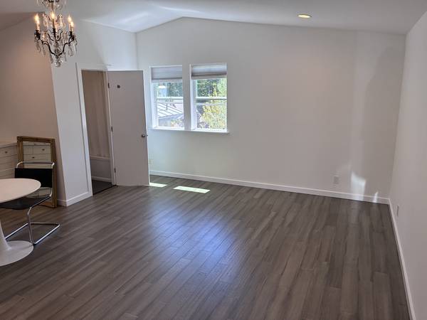 0BR/1BA Single Family House · Mill Valley photo 3