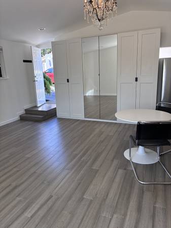 0BR/1BA Single Family House · Mill Valley photo 4