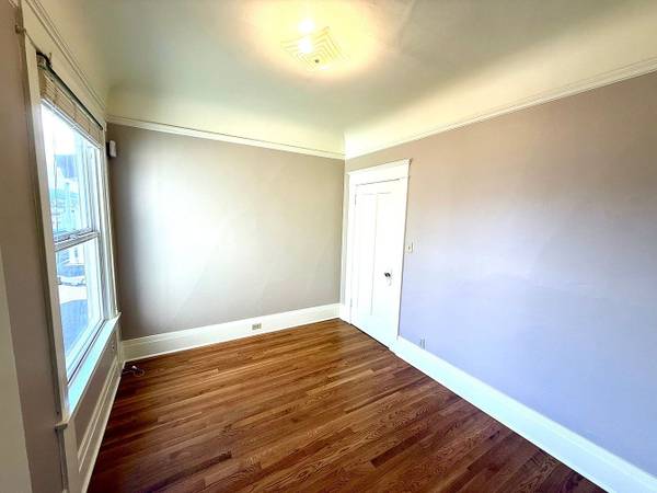 2BR/1BA Apartment · San Francisco photo 5