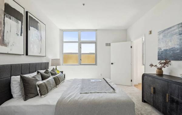 1BR/1BA Condo on Spear St Apt 303 · San Francisco photo 2