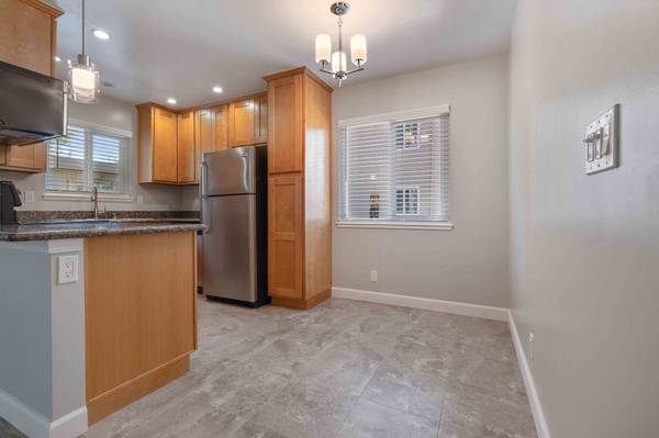 Apartments on N Temple Dr · Milpitas photo 3