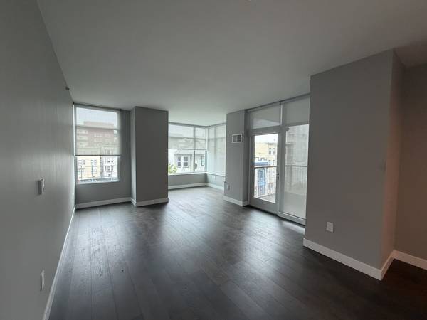The Hayes Condos photo 2