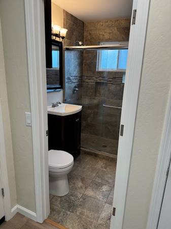 2BR/1BA Duplex on Laverne Avenue · Aptos photo 2