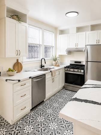 2BR/1BA Other · Oakland photo 5