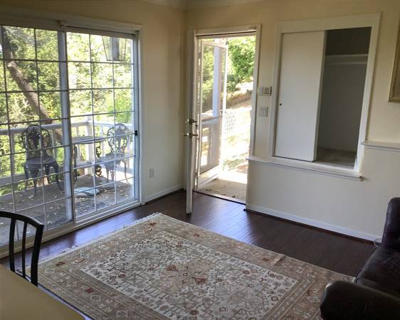 1BR/1BA Apartment on Mistletoe Lane · Novato photo 4