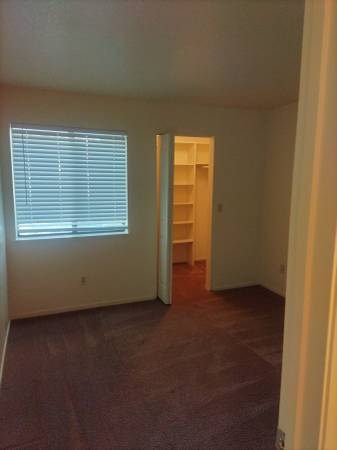 Apartments on Leland Lane · Pittsburg photo 4