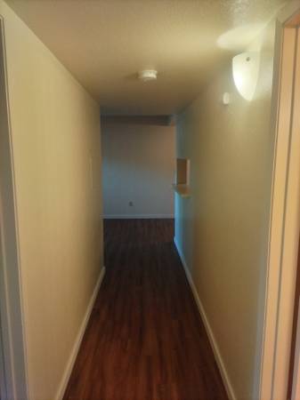 Apartments on Leland Lane · Pittsburg photo 2