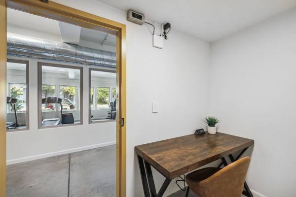 2BR/2BA Apartment on & 755 Wilson Street · Santa Rosa photo 4