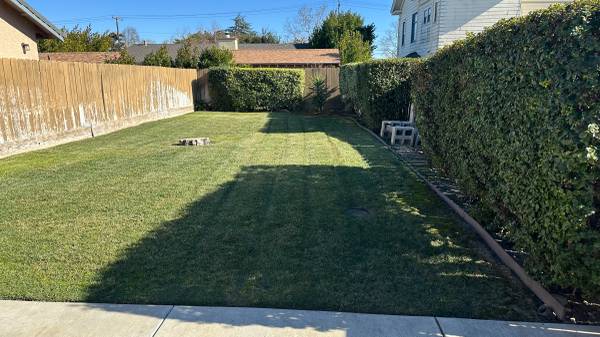 4BR/3BA Duplex on Westside Blvd · Hollister photo 2