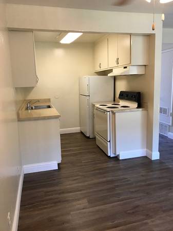 Apartments on Fremont Blvd. · Fremont photo 4