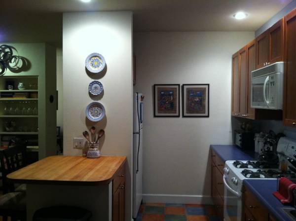 2BR/2BA Apartment · Oakland photo 3